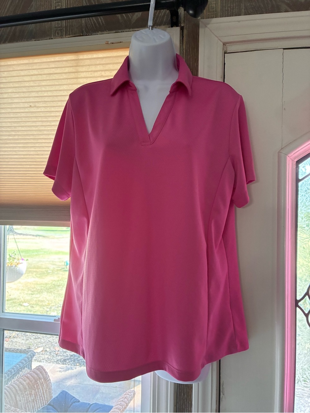 Lady Hagen Women’s Pink Polo V-Neck athletic top- XL